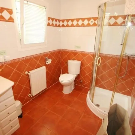 Encantadora En Orba Con Piscina Privada Y Aire Acondicionado 6 Personas - Hisp-10-3