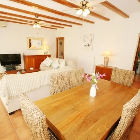 Encantadora En Orba Con Piscina Privada Y Aire Acondicionado 6 Personas - Hisp-10-3 *